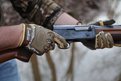 MO100 - ForceFlex® Mechanics Work Gloves - Shadow Grass® Blades® Pattern - Camo Gloves - Breathable Back - Palm Reinforced with D3O® - TPR on Back of Hand for Impact Resistance - Popular Mossy Oak® Camouflage Pattern