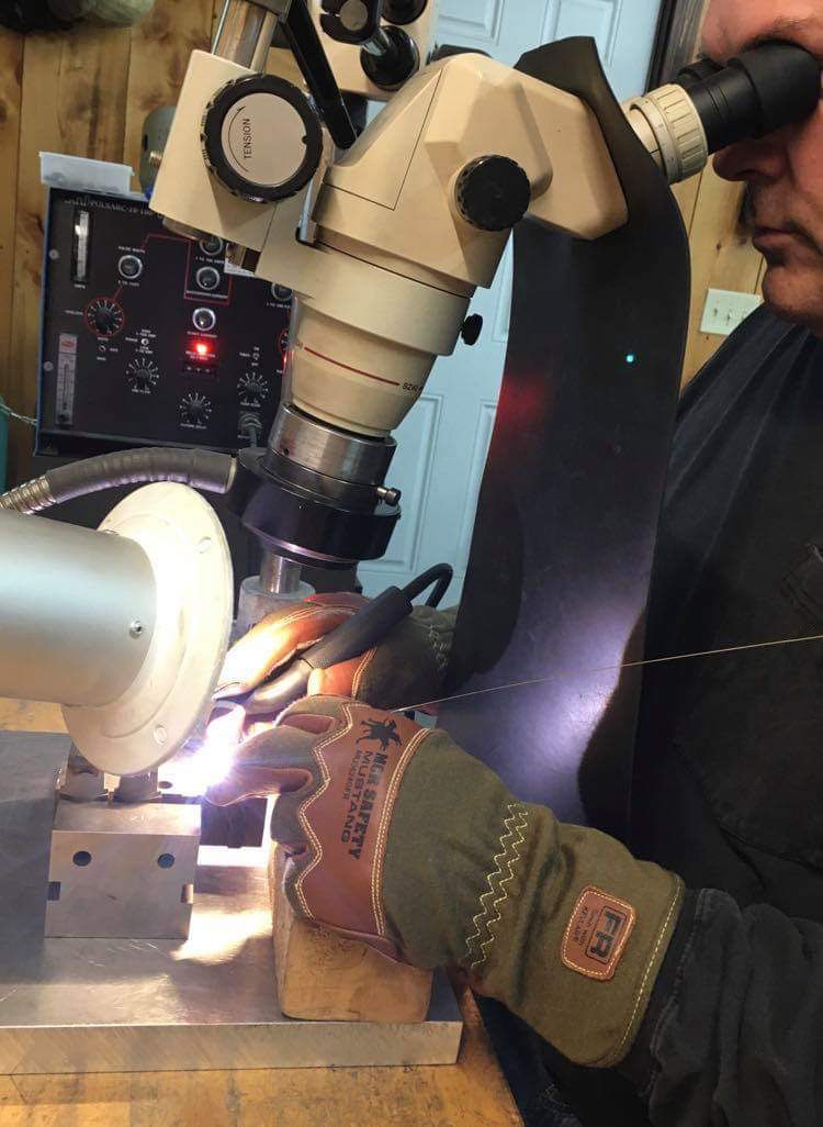 MU3624GFR - Mustang Utility Leather Drivers Work Gloves - Grain Goatskin with Double Palm - DuPont™ Kevlar ® Aramid Lined and Sewn - Nomex ® Back with Wing Thumb - Arc rating of 24.7 cal/cm²