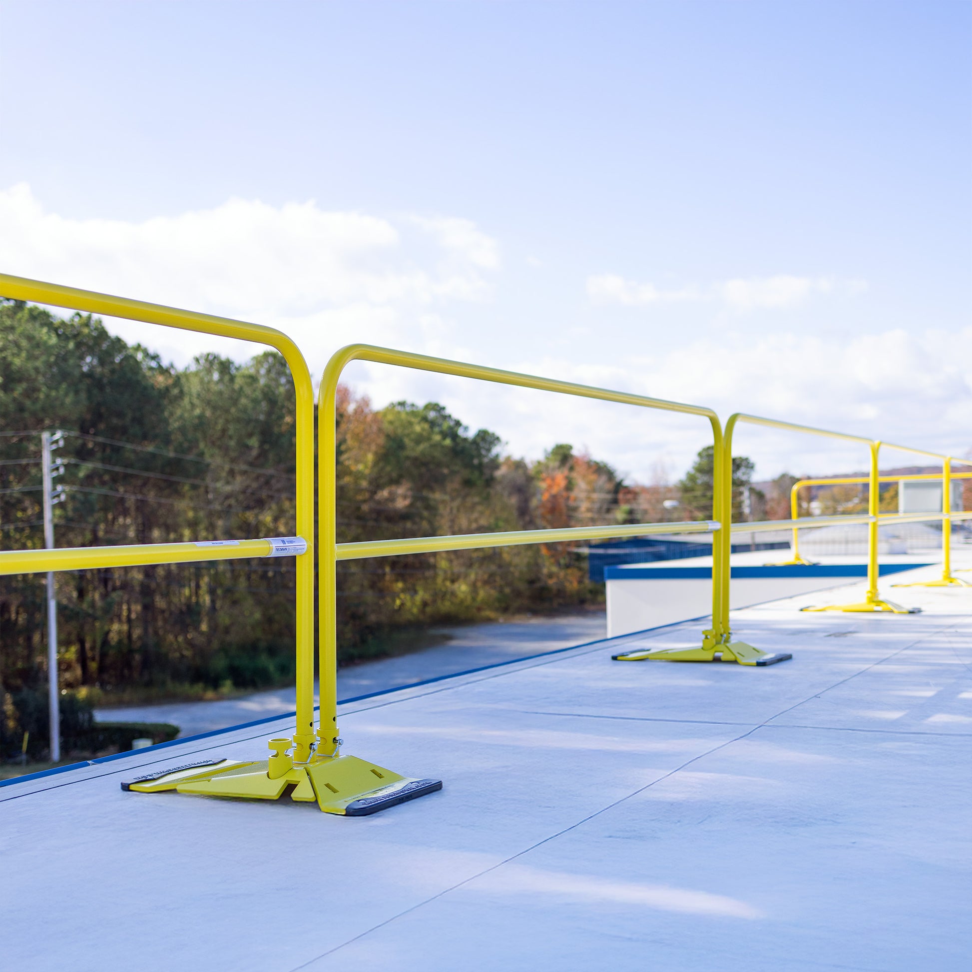 Tie Down 70762 Stack Pallet Kit - 11 Yellow 10 ft. Guardrails & 12 Socket Bases