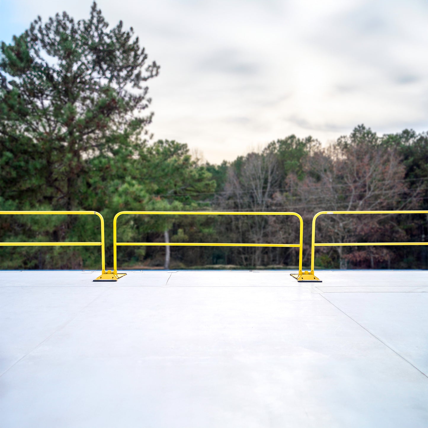 Tie Down 70792 Stack Pallet Kit - 11 Yellow 5 ft. Guardrails & 12 Socket Bases
