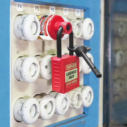 ZING Round/Bottle Fuse Holder Lockout, E27 Or E33 - official Zing product image 5