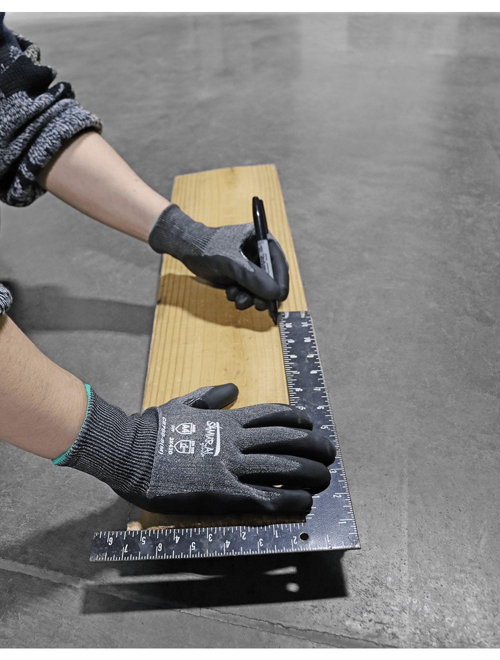 Samurai Glove® Touch Screen Compatible Nitrile-Coated Tuffalene® Gloves with Cut, Abrasion, and Puncture Resistance - CR788