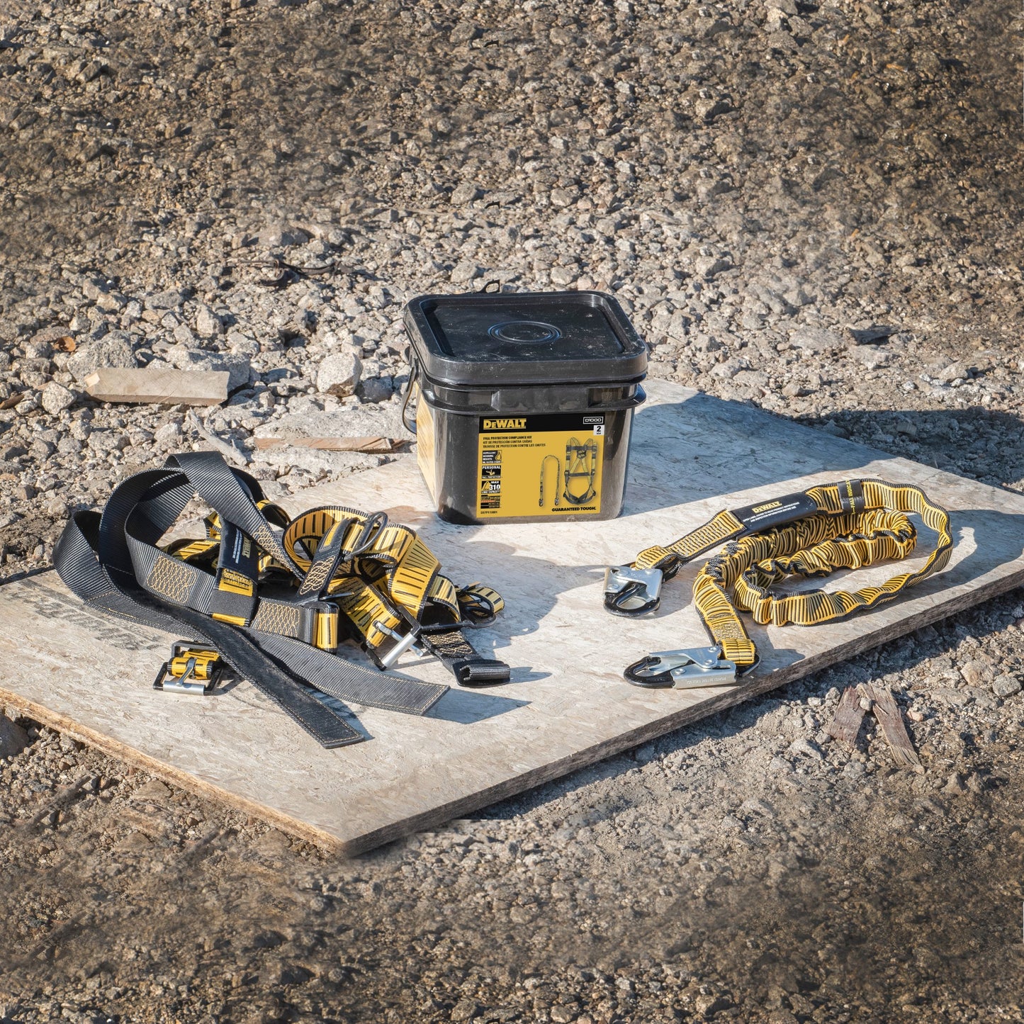 DXFP110001 DEWALT Fall Protection Compliance Kit