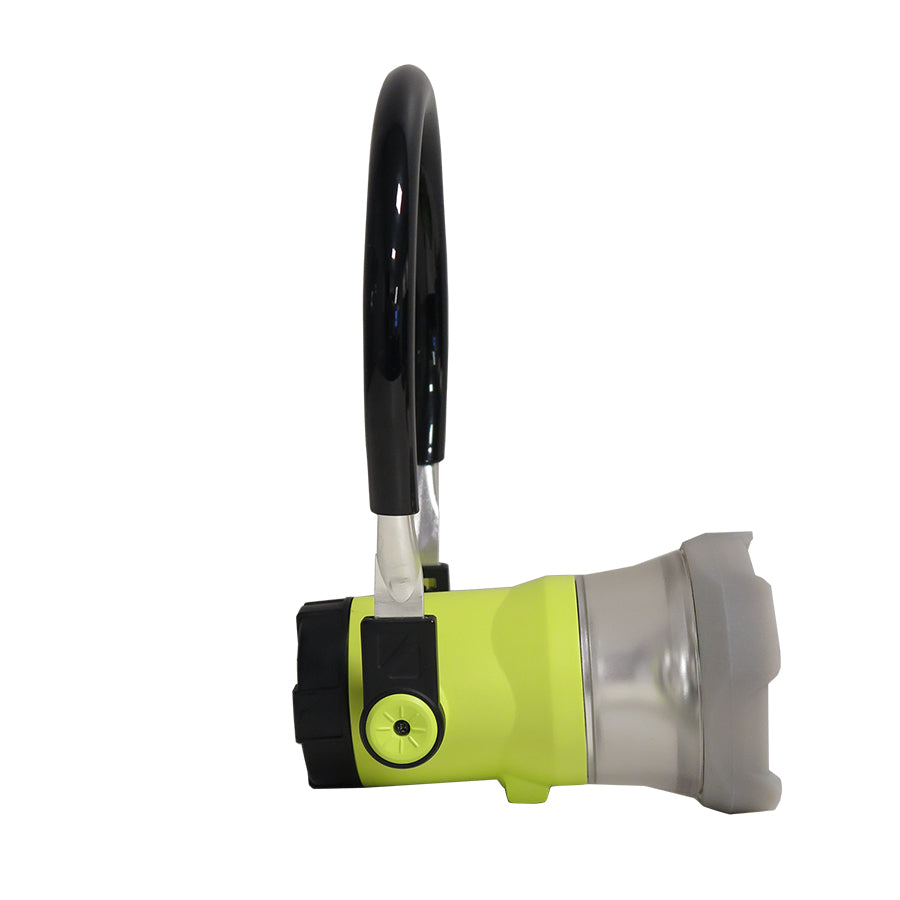Trainman Lantern Clear LED With Magnet 3 C batteries included
