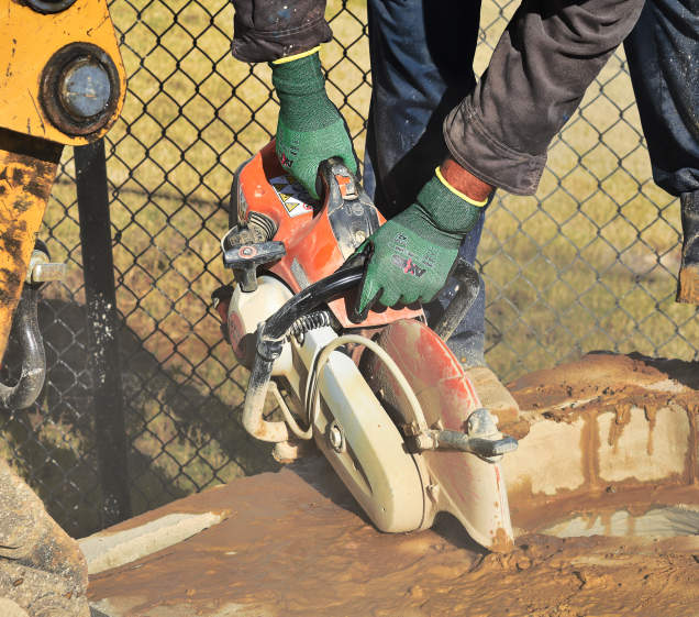 Radians RWG538 AXIS™ Cut Protection Level A2 Foam Nitrile Coated Glove with Dotted Palm